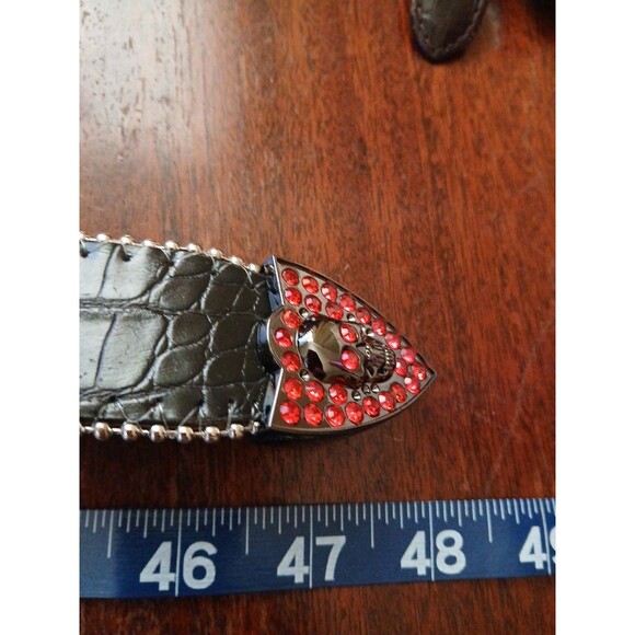 NEW in BOX B.B. Simon Belt Silver Studded w/Red Stones and Skulls Signature Logo - Picture 11 of 13